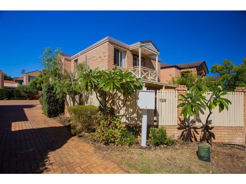 2/129 Hensman St, South Perth WA 6151