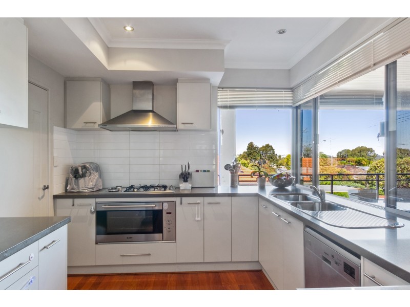 22 Mahlberg Avenue, Woodlands WA 6018