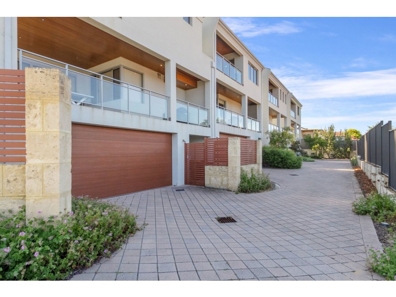 22 Mahlberg Avenue, Woodlands WA 6018