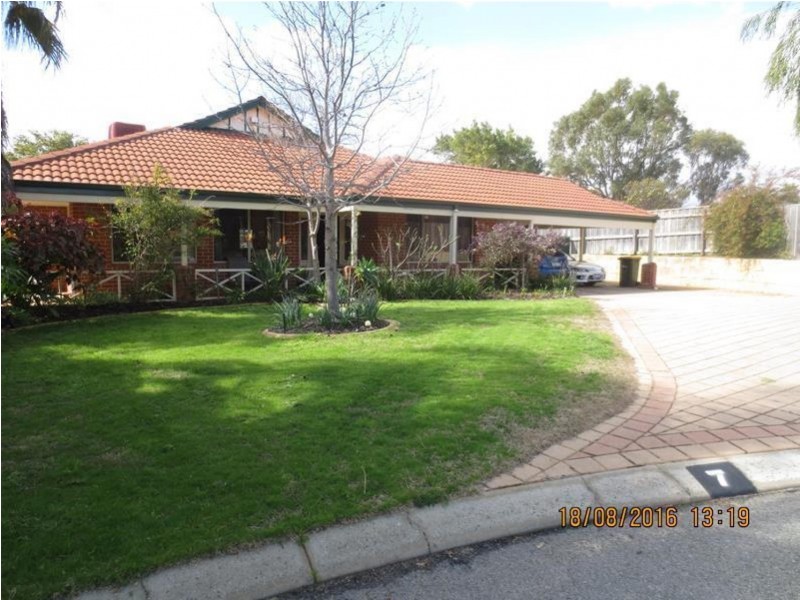 7 Kemi Court, Joondalup WA 6027