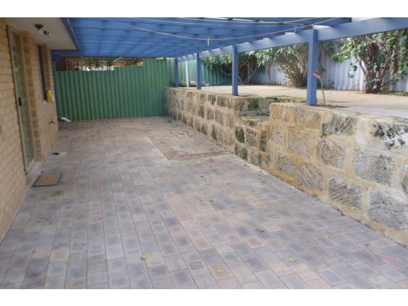4A Henton Place, Heathridge WA 6027