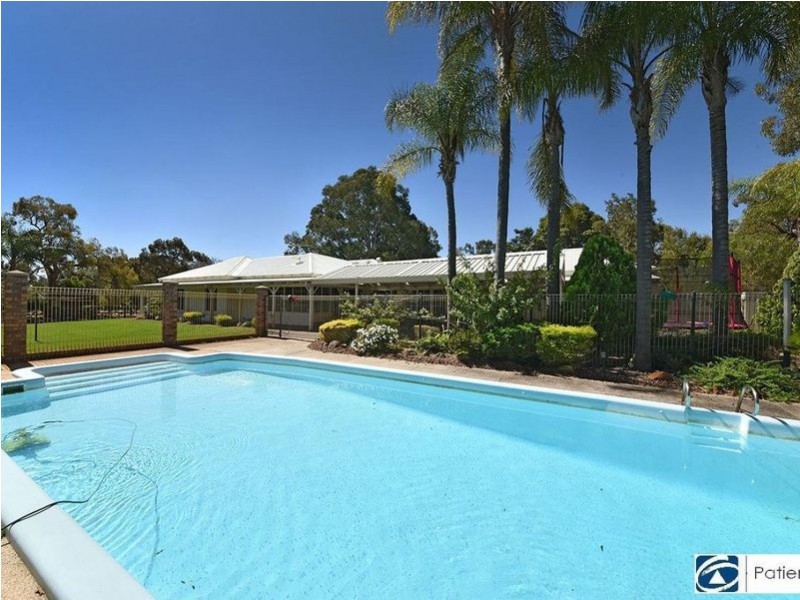 19 Park Street, Henley Brook WA 6055