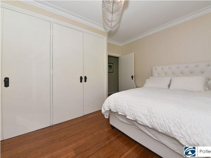 19 Park Street, Henley Brook WA 6055