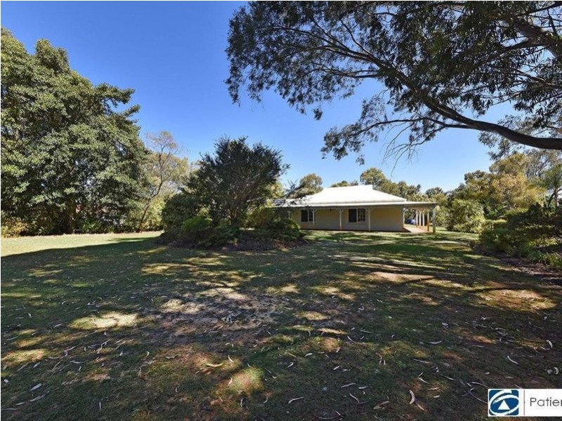 19 Park Street, Henley Brook WA 6055