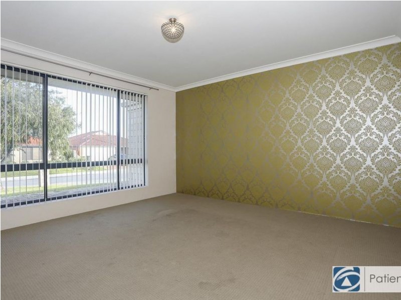 44 Collanda Circuit, Carramar WA 6031