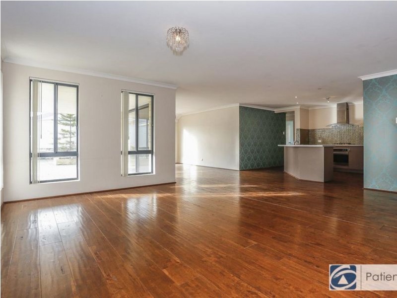 44 Collanda Circuit, Carramar WA 6031