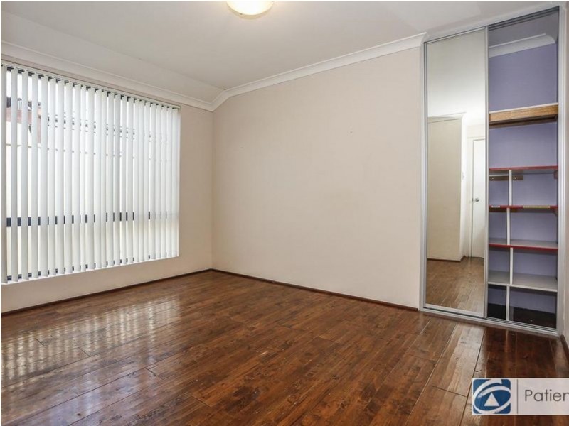 44 Collanda Circuit, Carramar WA 6031