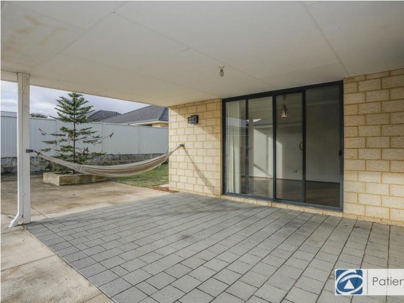 44 Collanda Circuit, Carramar WA 6031