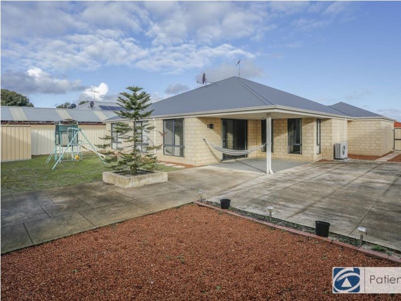 44 Collanda Circuit, Carramar WA 6031