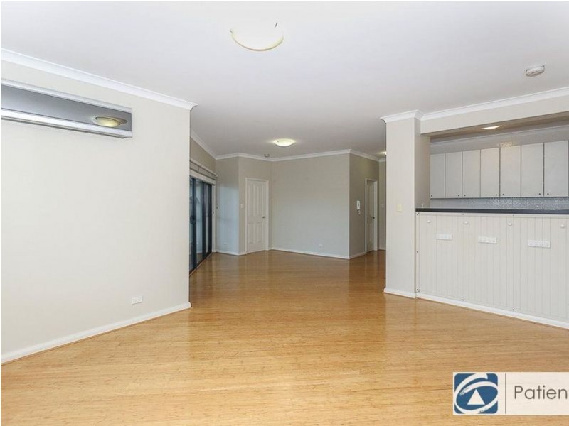 6/160 Lakeside Drive, Joondalup WA 6027