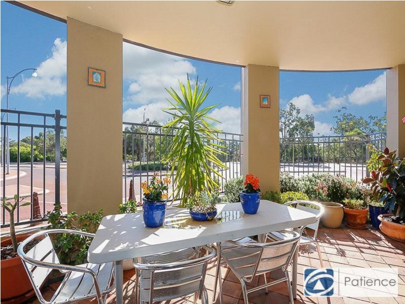 6/160 Lakeside Drive, Joondalup WA 6027