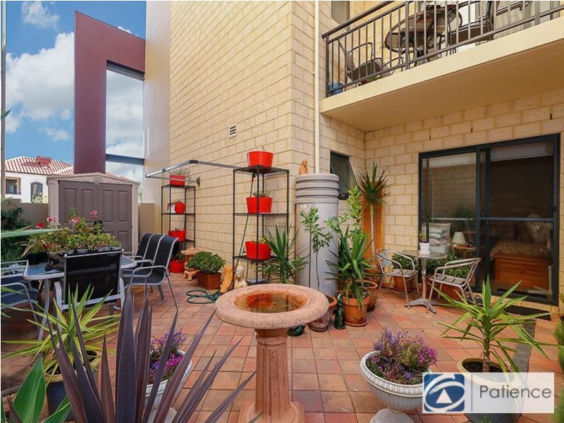 6/160 Lakeside Drive, Joondalup WA 6027