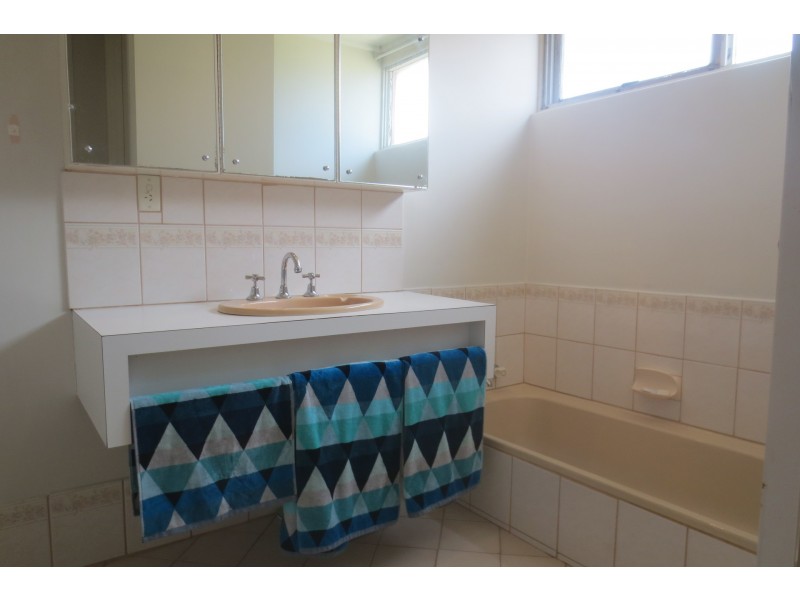 16 Sulina Place, Kallaroo WA 6025