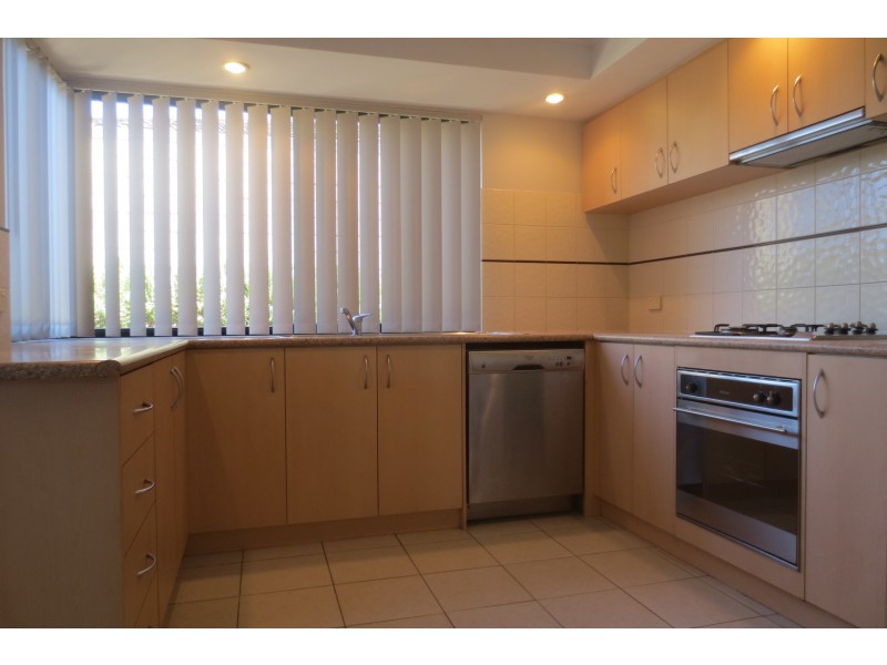 24 Russell Road, Madeley WA 6065