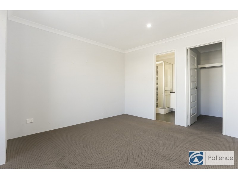 27 Navajo Way, Eglinton WA 6034