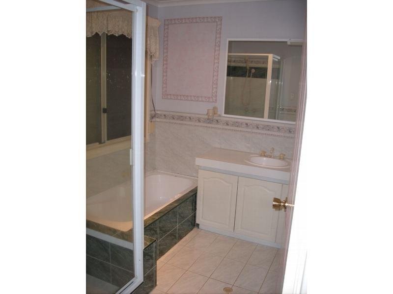 10 Troubridge Retreat, Ocean Reef WA 6027