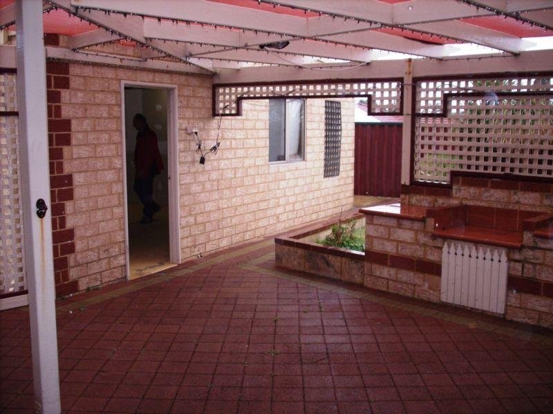 10 Troubridge Retreat, Ocean Reef WA 6027