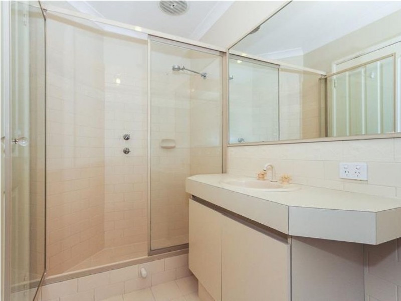 4 Akera Close, Hillarys WA 6025