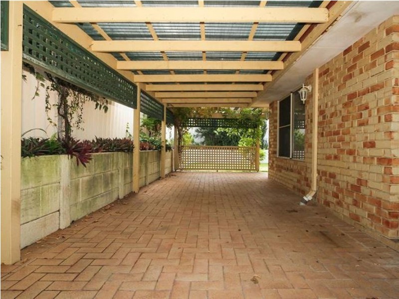 4 Akera Close, Hillarys WA 6025