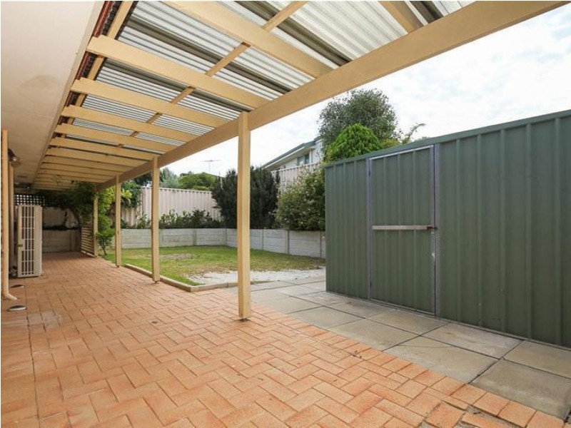 4 Akera Close, Hillarys WA 6025