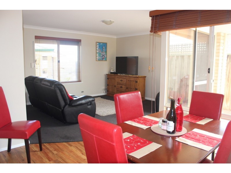 14A Sheringham Retreat, Currambine WA 6028