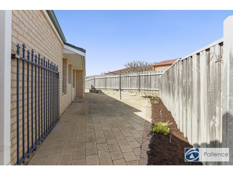 14A Sheringham Retreat, Currambine WA 6028