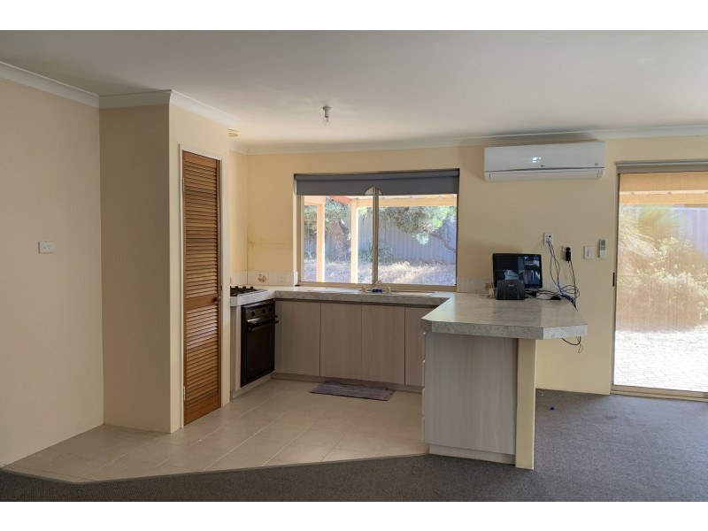 2 Lind Court, Quinns Rocks WA 6030