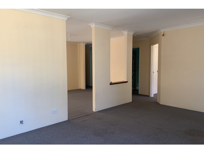 2 Lind Court, Quinns Rocks WA 6030