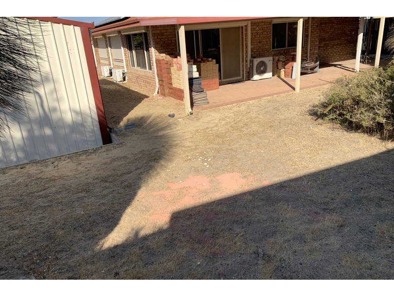 2 Lind Court, Quinns Rocks WA 6030