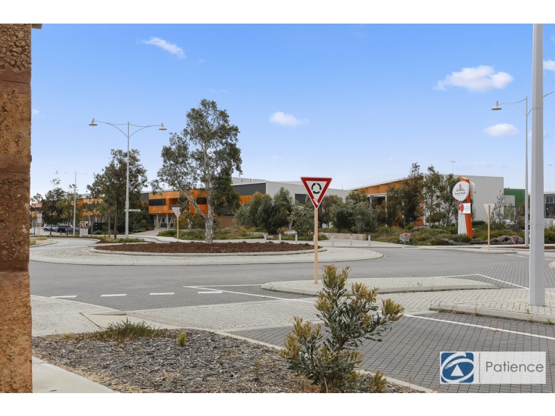 51 Splendens Avenue, Banksia Grove WA 6031