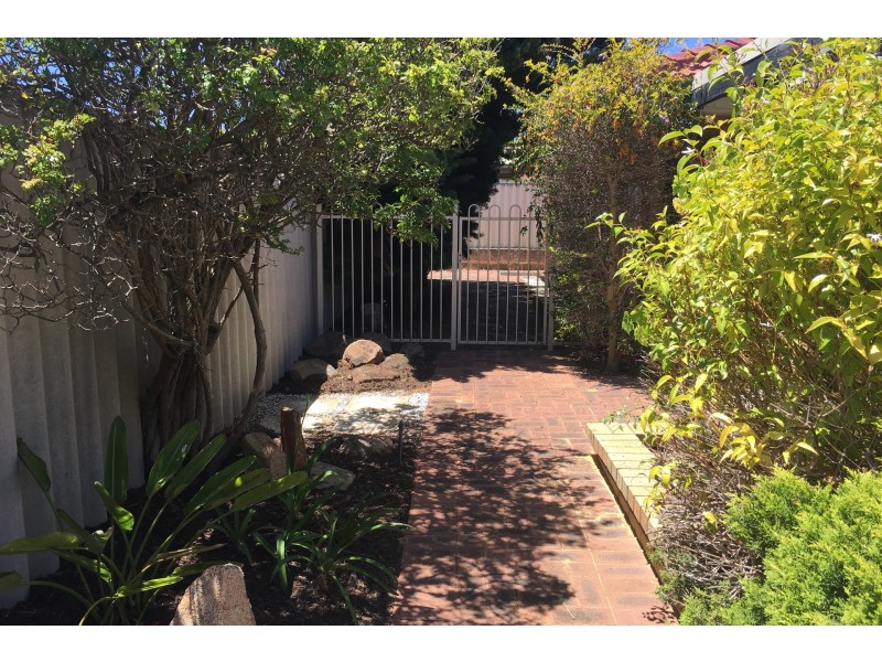 5 Columbus Mews, Currambine WA 6028