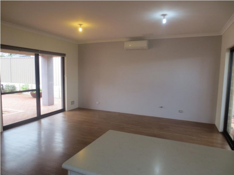 87A Rochester Circle, Balga WA 6061