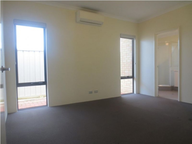 87A Rochester Circle, Balga WA 6061