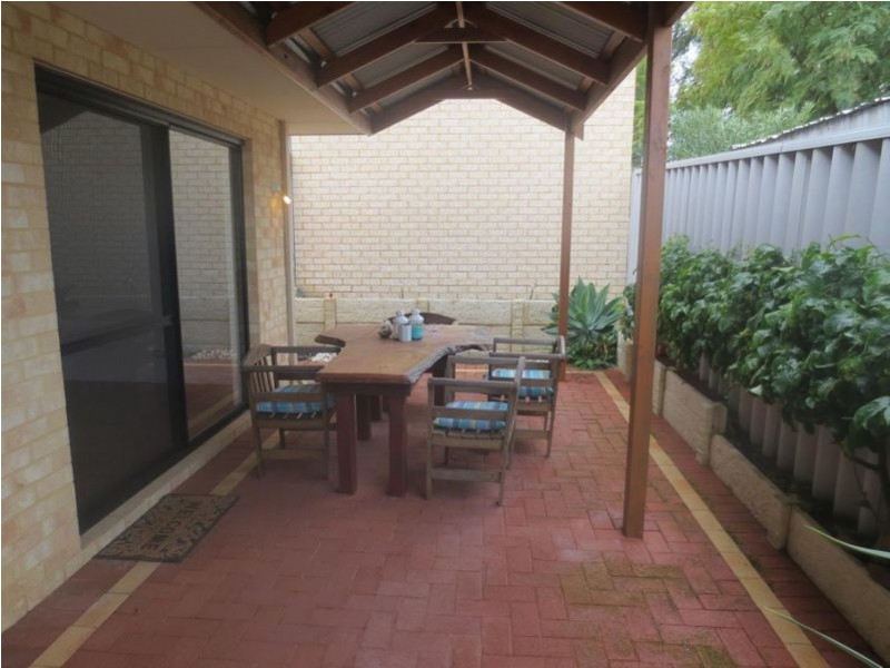 87A Rochester Circle, Balga WA 6061