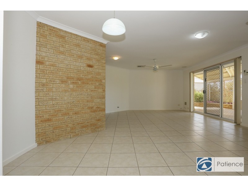 25 Ardrossan Loop, Kingsley WA 6026