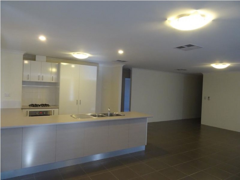 22 Barbarigo Bend, Aveley WA 6069