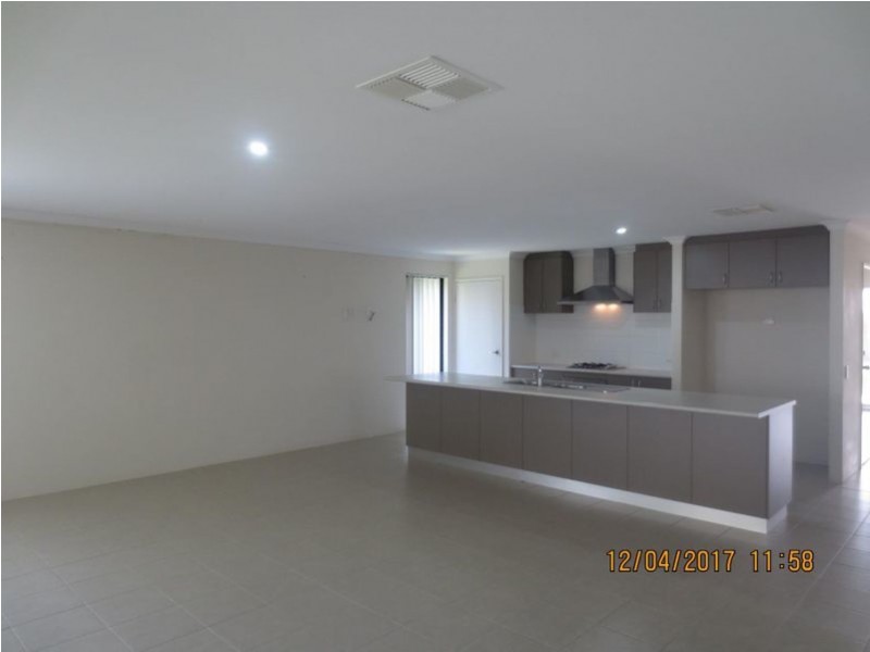 9 Menindee Road, Ellenbrook WA 6069