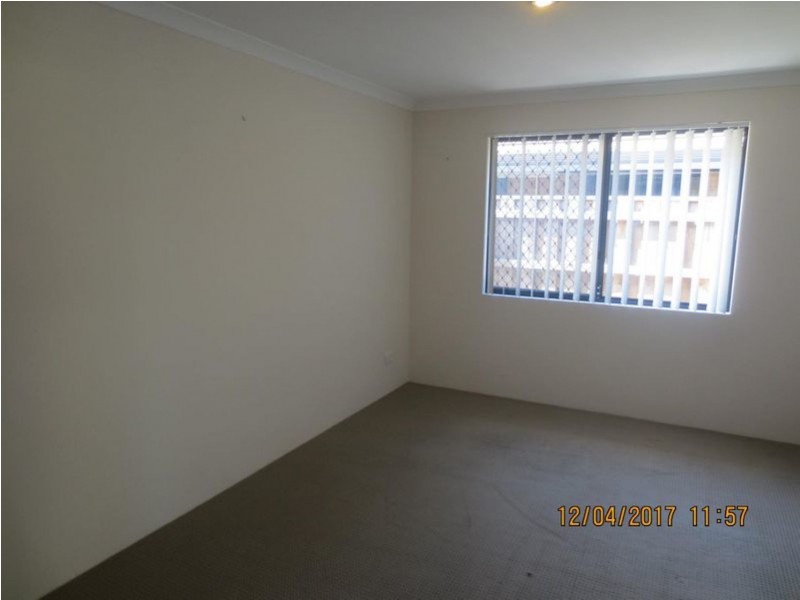 9 Menindee Road, Ellenbrook WA 6069