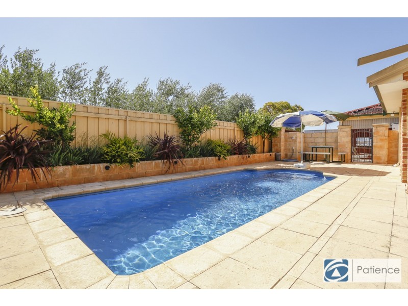 24 Wilcannia Elbow, Currambine WA 6028