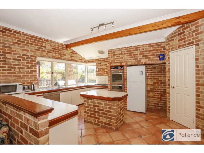 24 Wilcannia Elbow, Currambine WA 6028