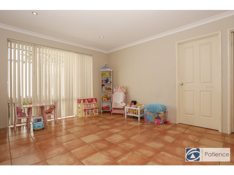 24 Wilcannia Elbow, Currambine WA 6028