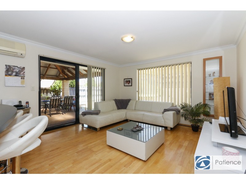 69 MacNaughton Crescent, Kinross WA 6028