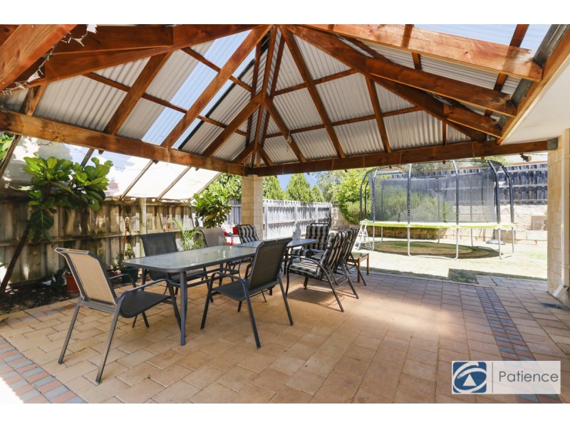 69 MacNaughton Crescent, Kinross WA 6028