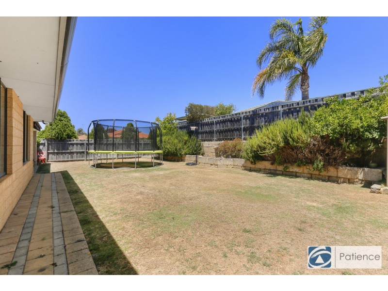 69 MacNaughton Crescent, Kinross WA 6028