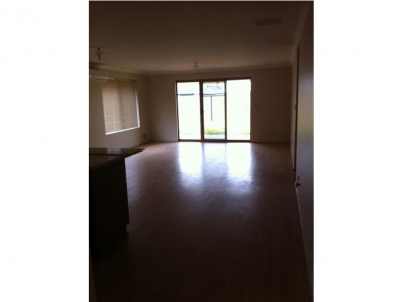 66 Blackwood Meander, Yanchep WA 6035