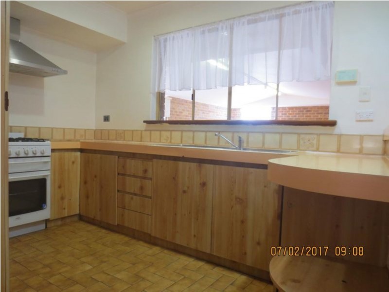 76 Giralt Road, Marangaroo WA 6064