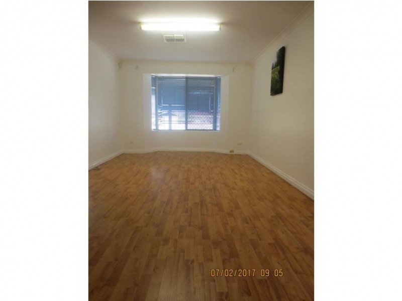 76 Giralt Road, Marangaroo WA 6064