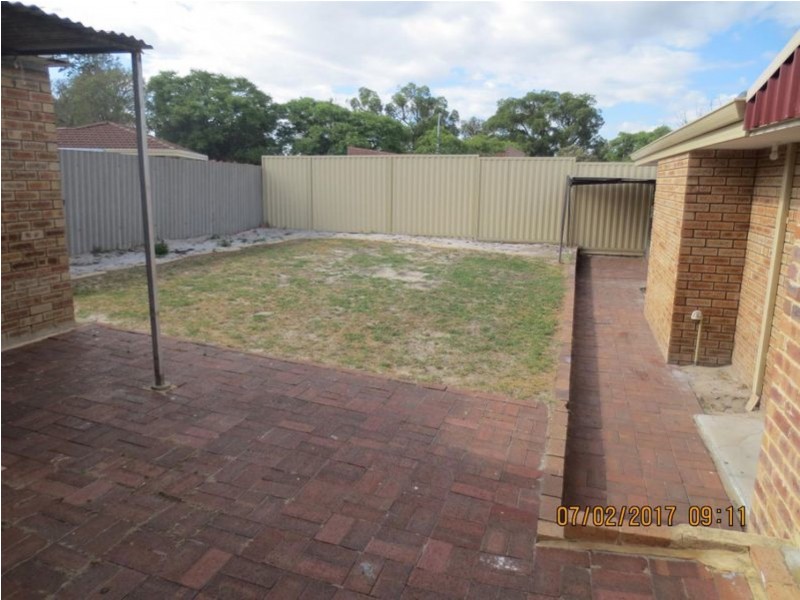 76 Giralt Road, Marangaroo WA 6064