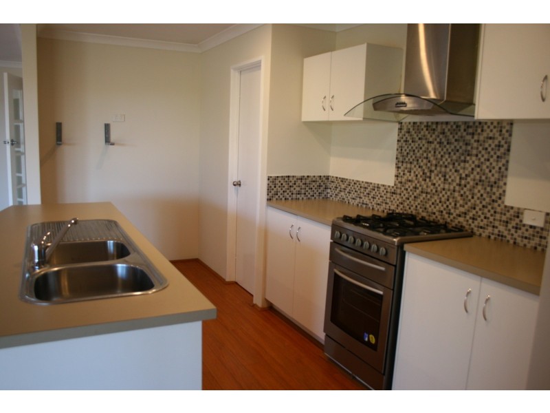 8 Bonnard Crescent, Ashby WA 6065