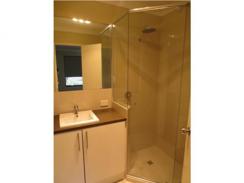 15 Golflinks Drive, Carramar WA 6031